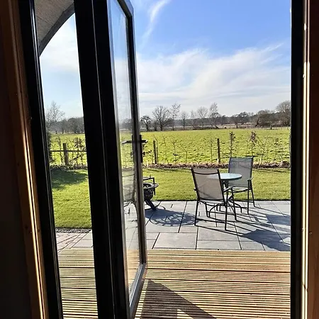 Honey Pod Countryside Retreat For Two Near York